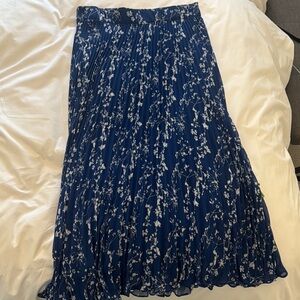 Floral Blue pleated Skirt